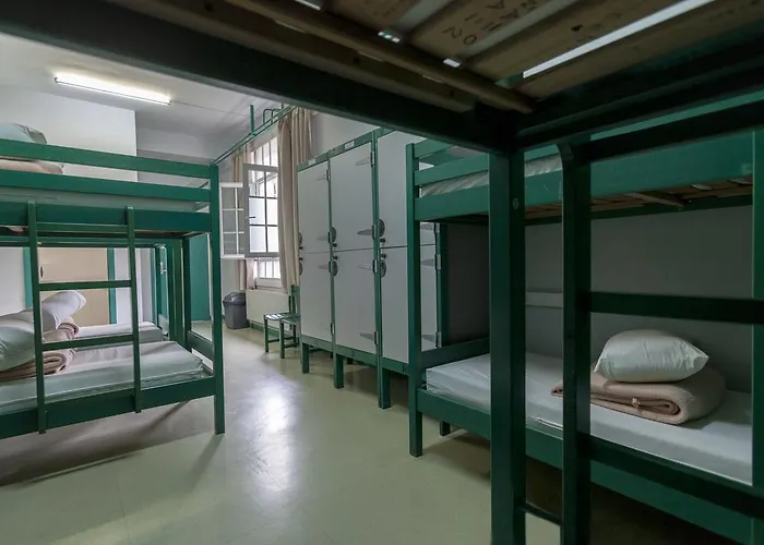 Juvenil Ondarreta Hostel