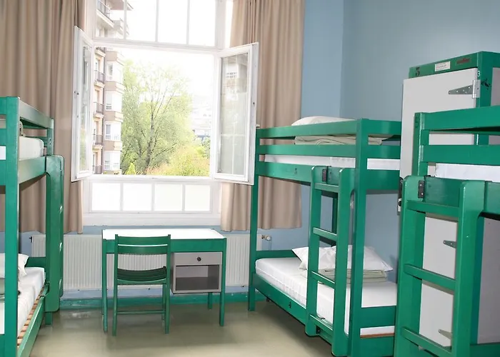 Hostel Juvenil Ondarreta San Sebastian