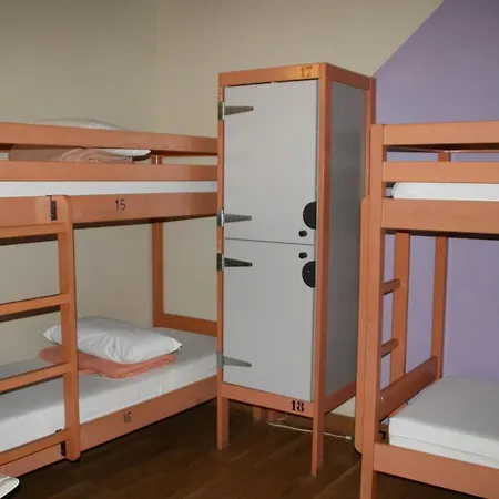 Juvenil Ondarreta Hostel